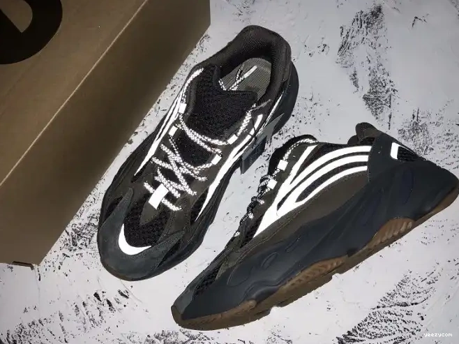 Geode Boost Yeezy 700 Adidas EG6860 v2 0702